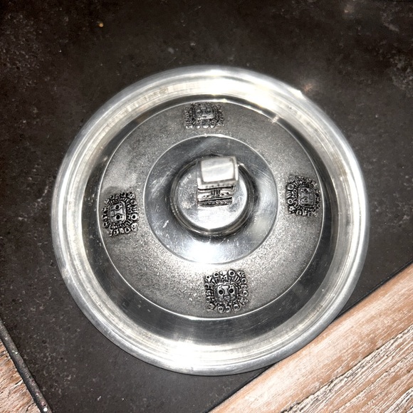 Bolivian " FEMA" Silverplate Decorative Urn - Picture 3 of 5